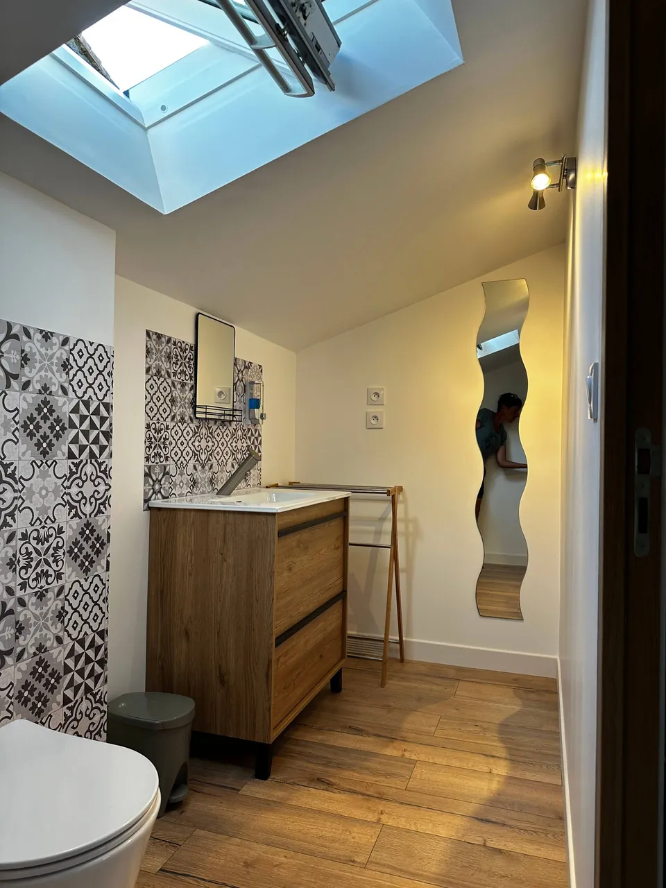 Les toilettes de l'étage de Machupicchu, sous le velux